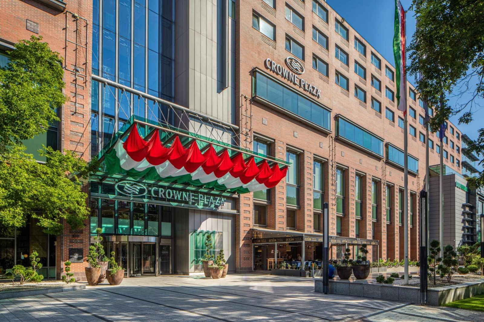 Crowne Plaza Budapest by IHG — photo 2