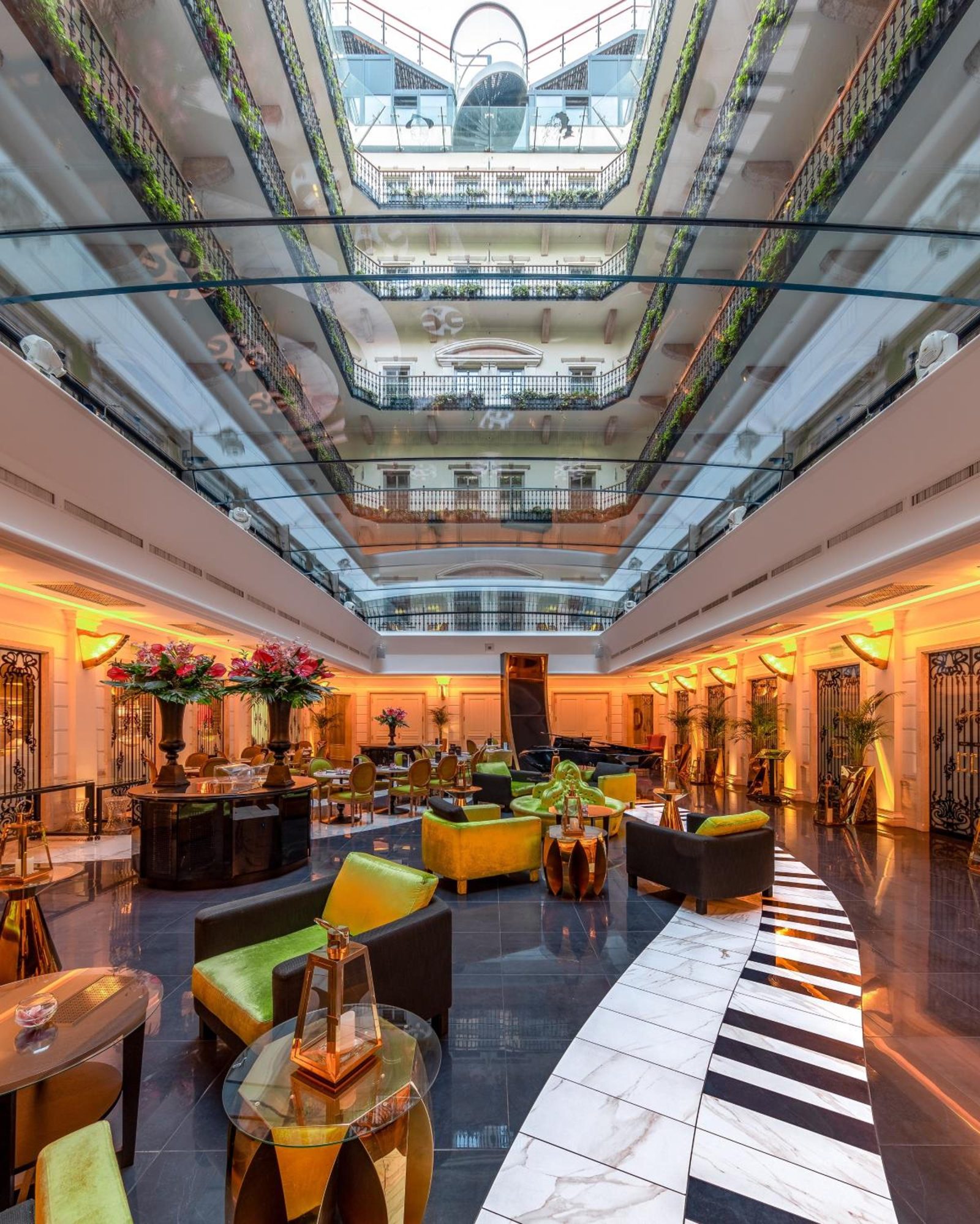 Aria Hotel Budapest by Library Hotel Collection — photo 7