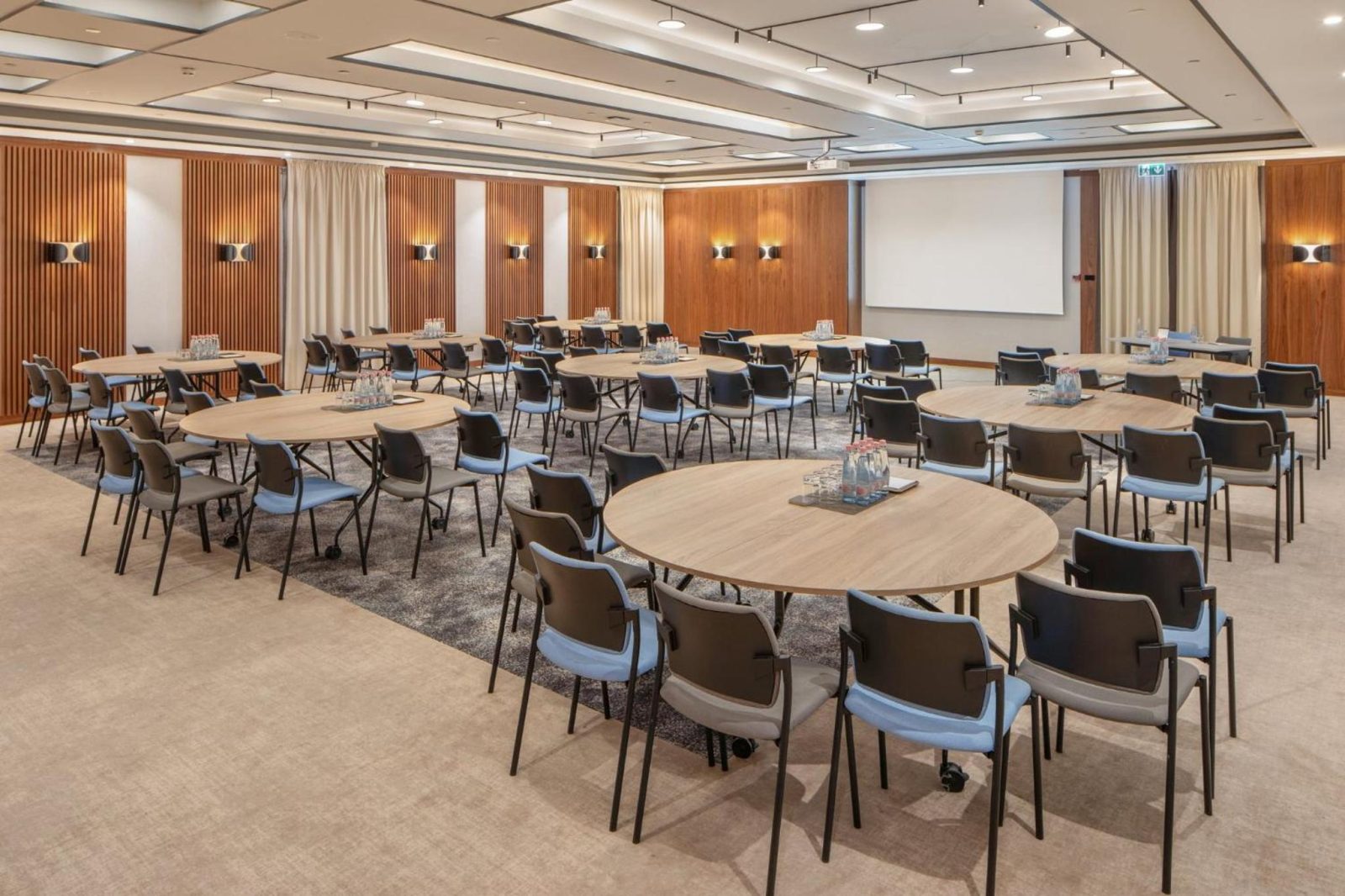 Crowne Plaza Budapest by IHG — photo 4