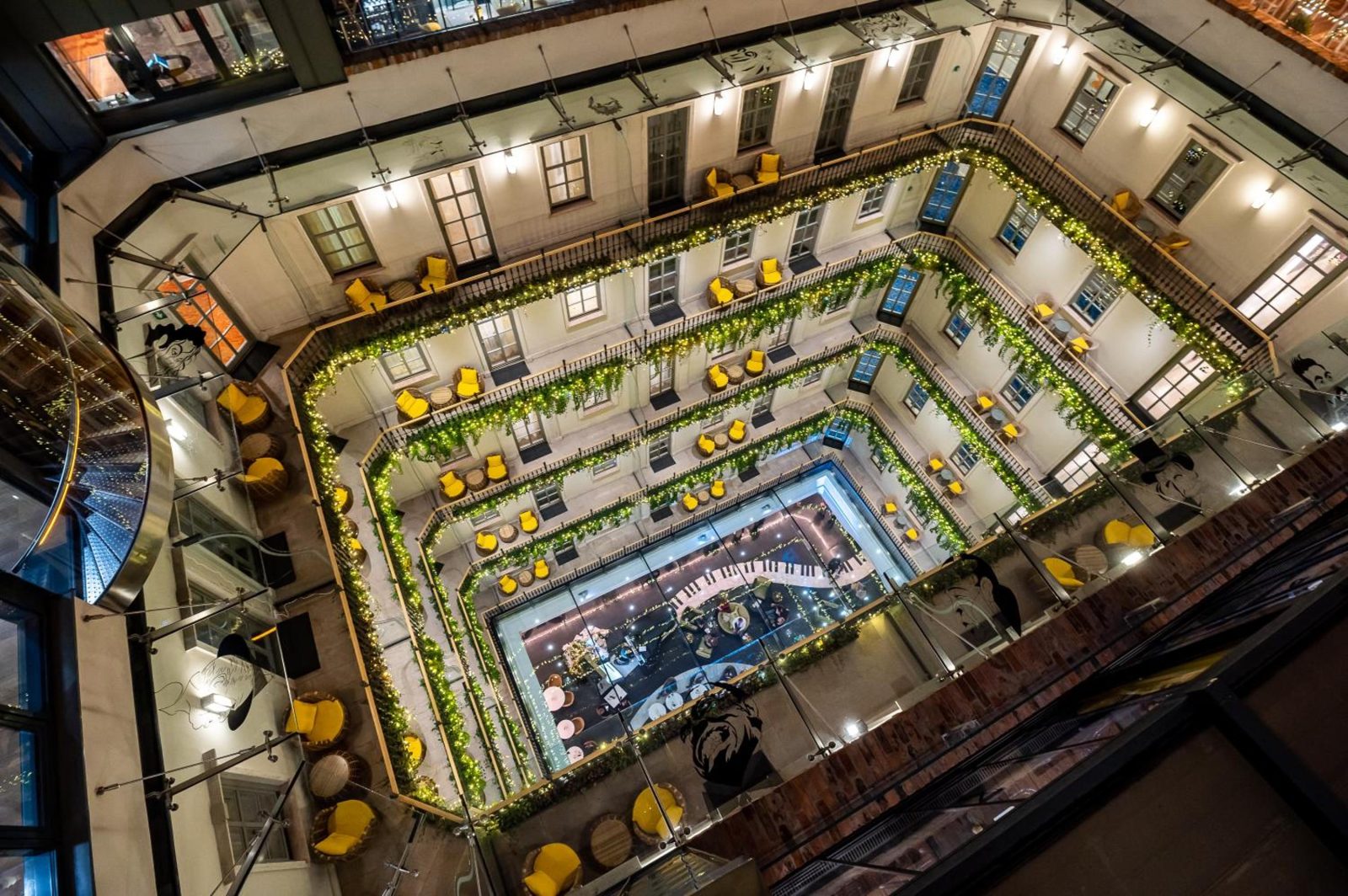 Aria Hotel Budapest by Library Hotel Collection — photo 2