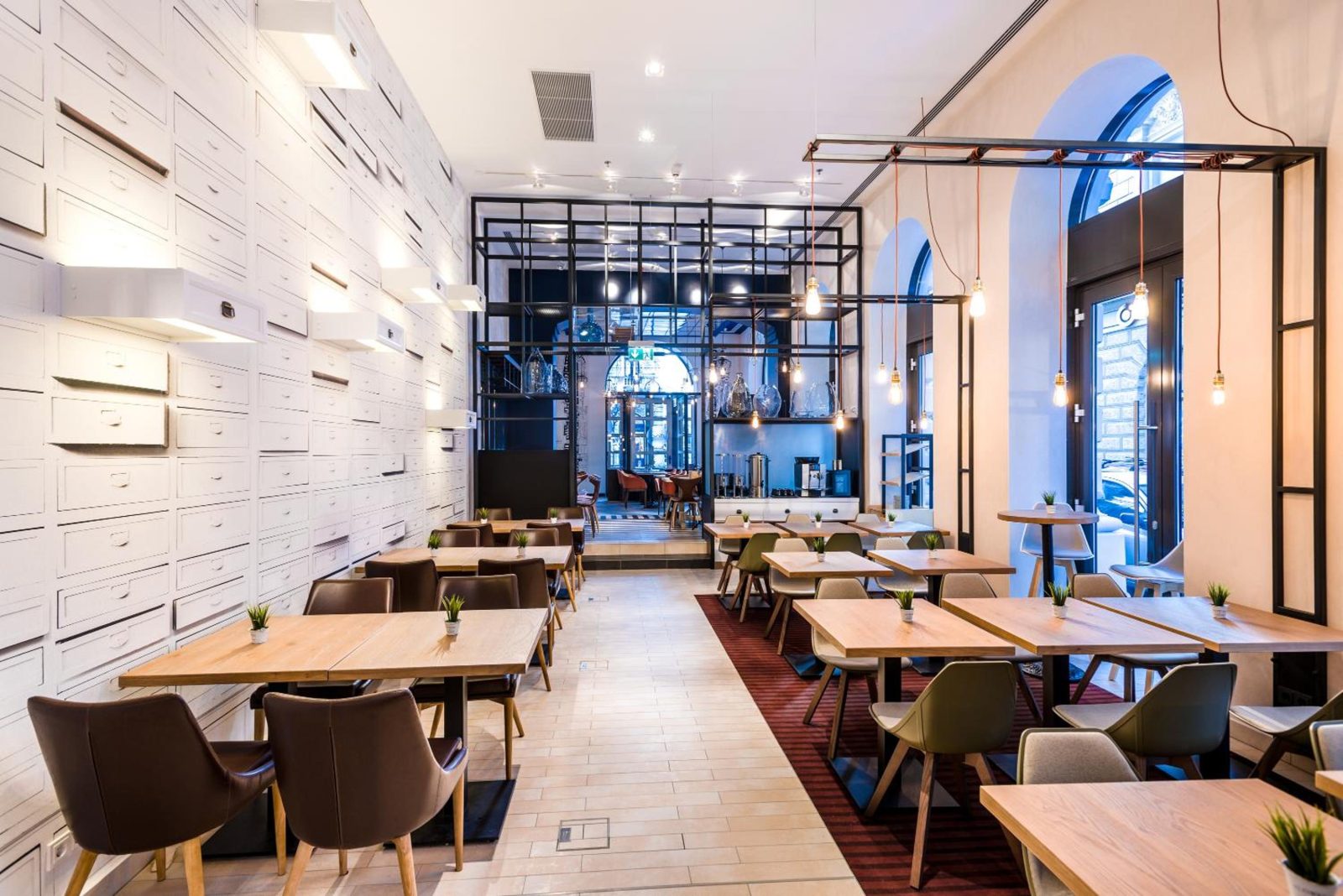 Hotel Moments Budapest by Continental Group — photo 3